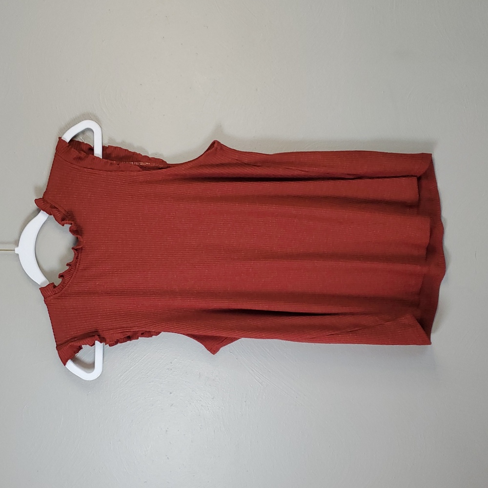 Maurices Vineyard Ruffle Trim Ribbed Tank Top In Rust. Size Large
